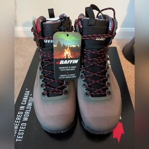 Baffin Borealis Boots Red Size 9 New w/ Tags